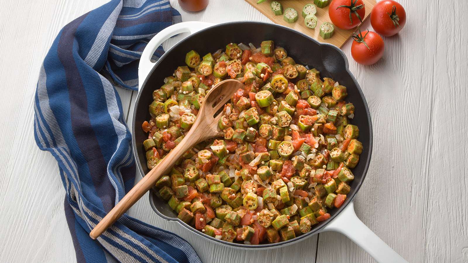 Sauteed Okra with Onions and Tomatoes