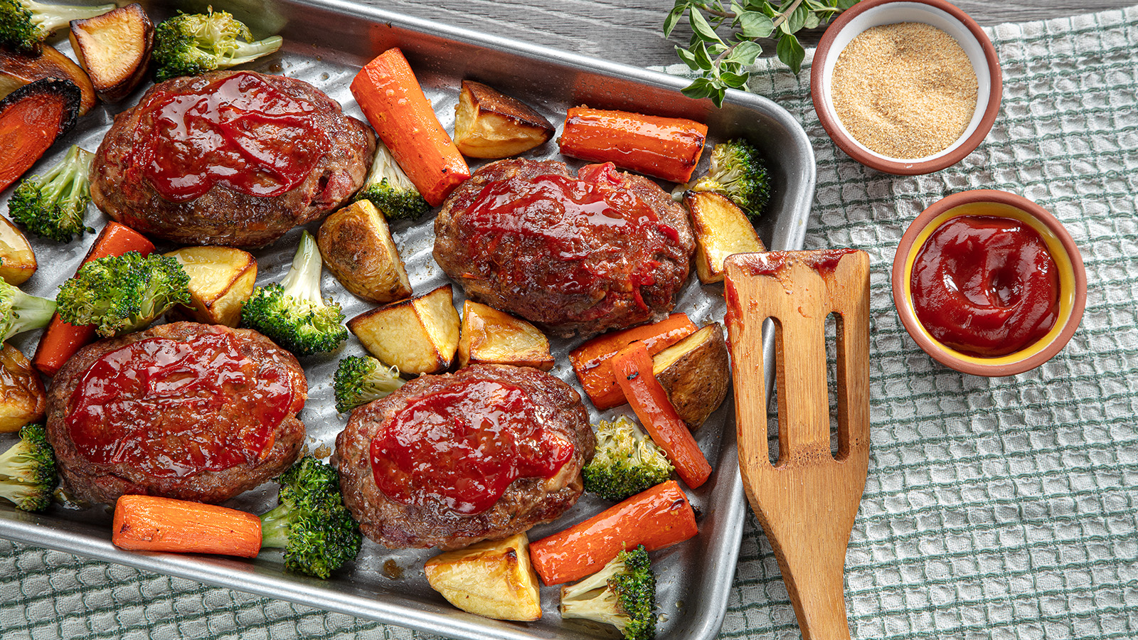 Sheet Pan Mini Meatloaves and Vegetables